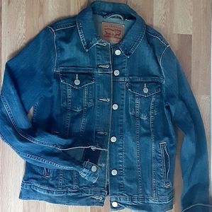 Levi's Jean Jacket Womens
